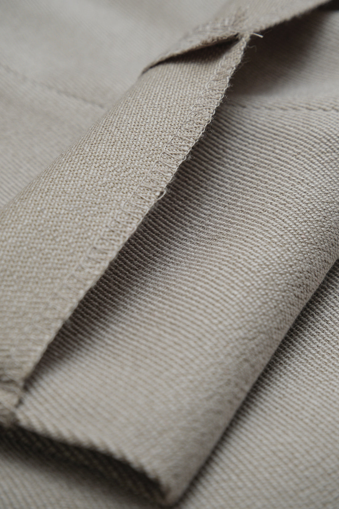 Greige Polyester Slacks W33 L35 (Mizuno / c.1990s–2000s)