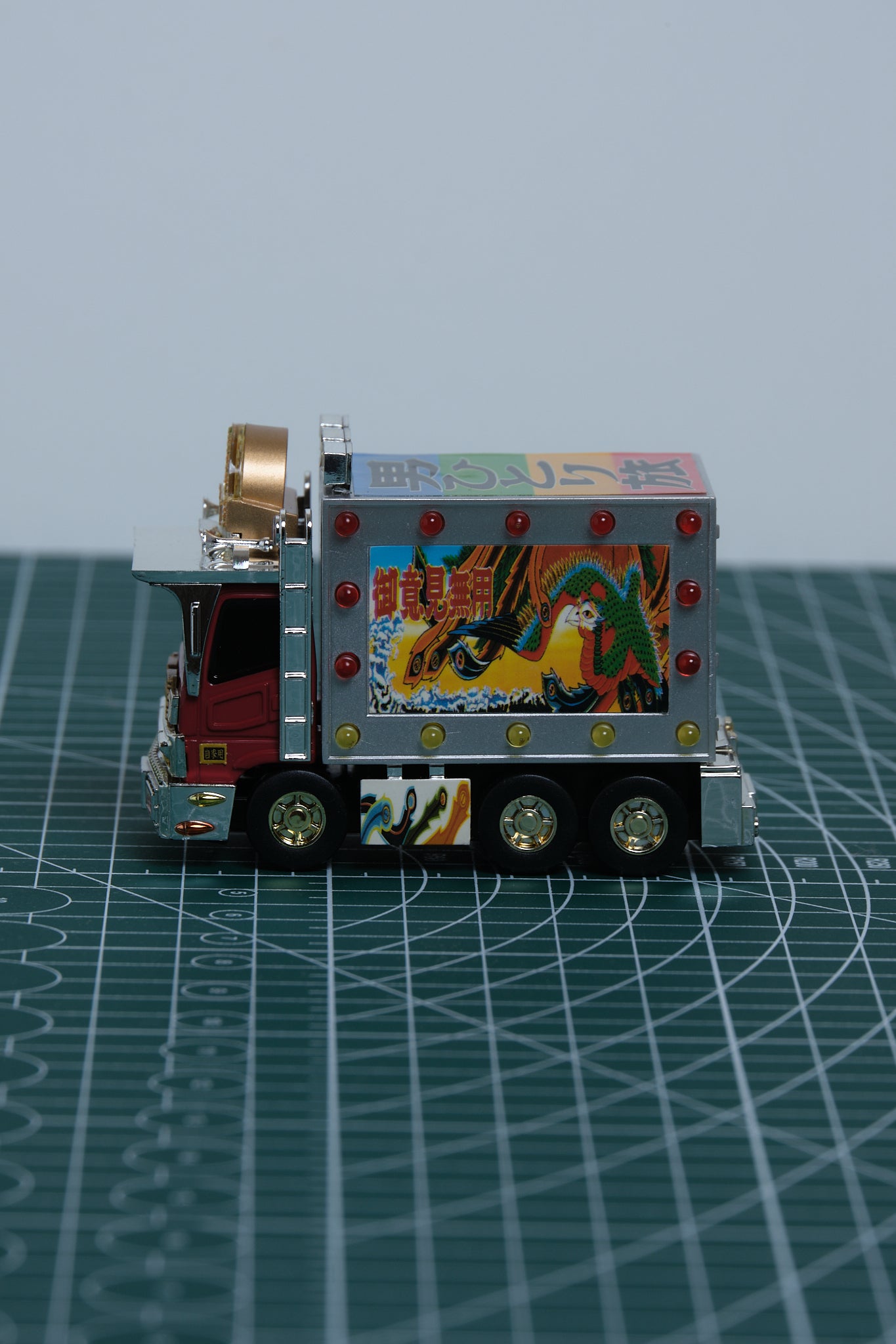 トラック野郎 故郷特急便 | POPY 2005 Motorized Light-Up