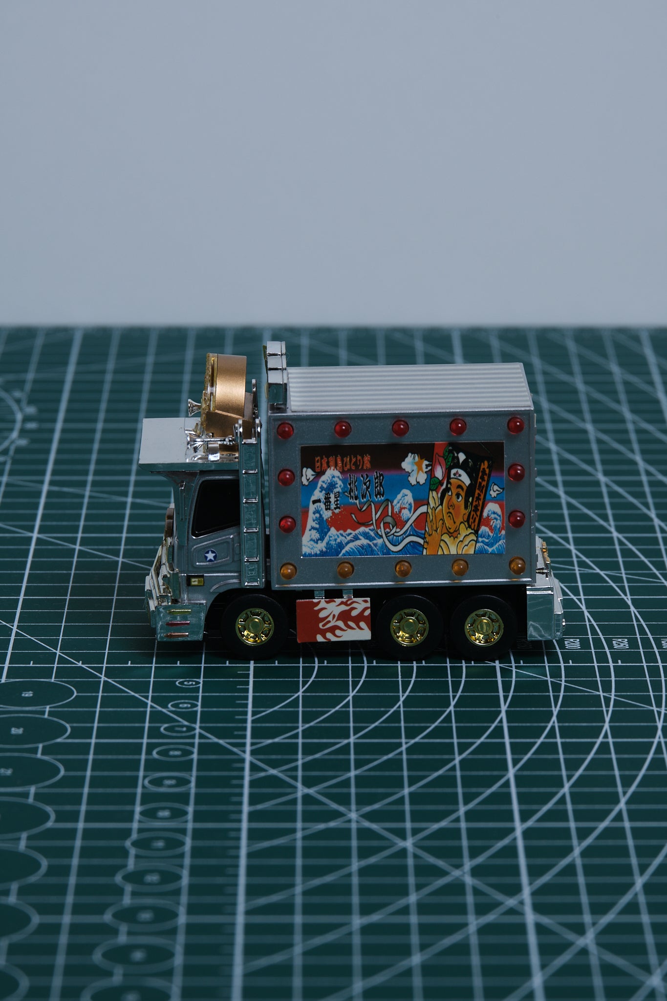 トラック野郎 爆走一番星 | POPY 2005 Motorized Light-Up