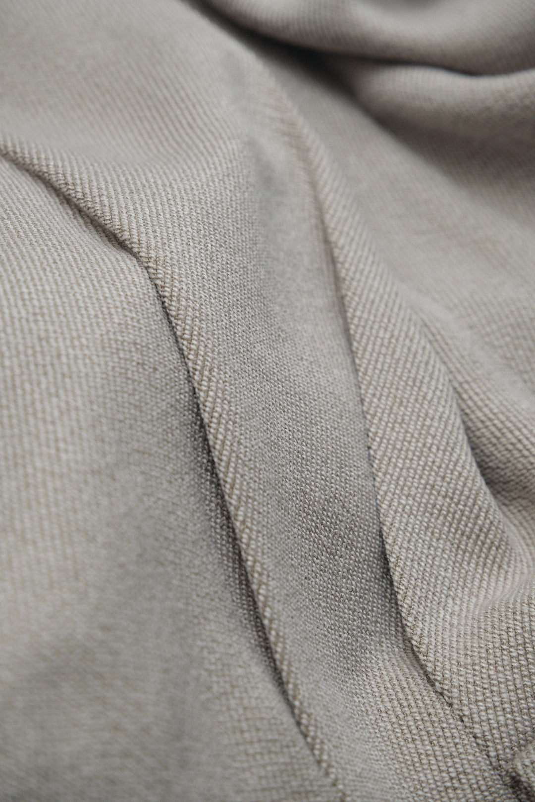 Greige Polyester Slacks W33 L35 (Mizuno / c.1990s–2000s)