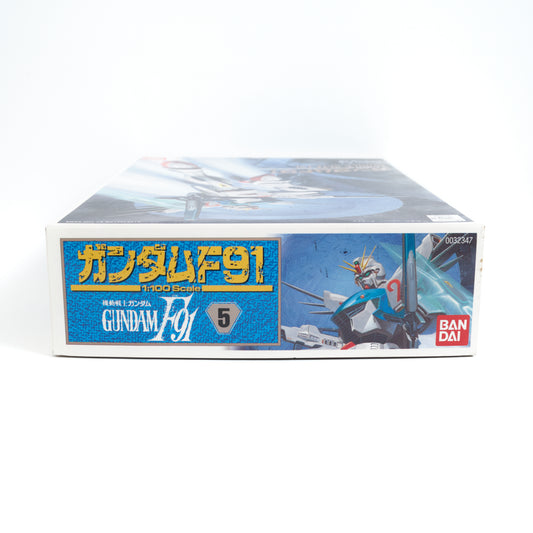 GUNDAM F91 1/100 Scale Plastic Model Kit (BANDAI / Made in Japan, 1991)