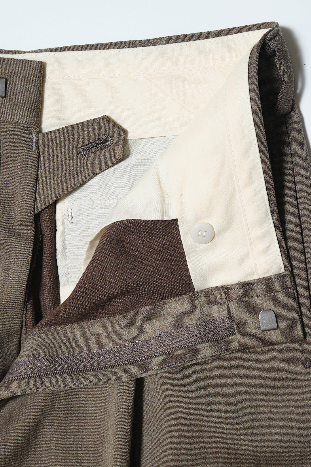 Greige Wool Slacks W31 L30 (J. Press / New England Model, Made in Japan, c.1990s–2000s)