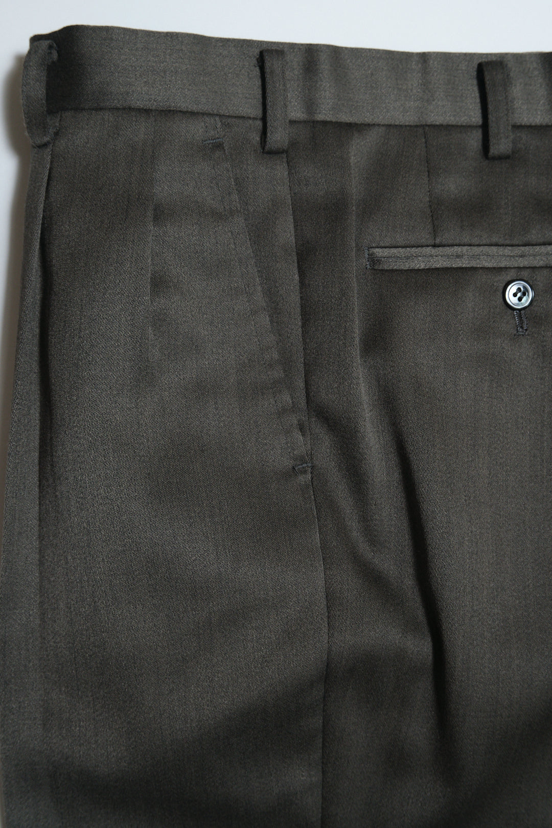 Dark Olive Wool-Blend Slacks W30 L28 / Cuffed (WARSHIP / Japan, c.1980s–1990s)