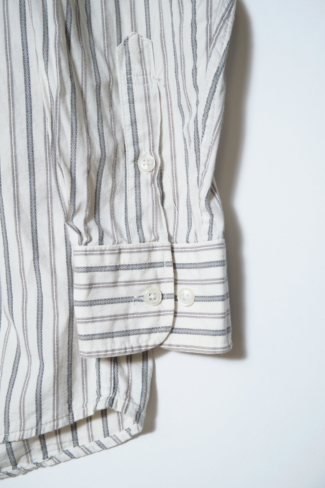 White Grey Stripe Cotton Band Collar Shirt — Peter Scott (China, c.1990s–2000s)